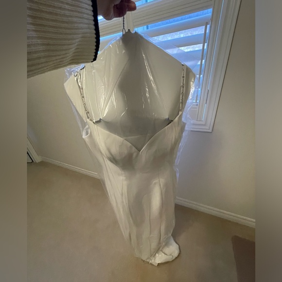 Maggie sottero wedding dress - Picture 5 of 9